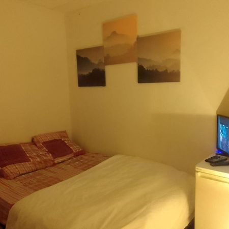 Simple Colocation Rooms Garges-lès-Gonesse Exterior foto